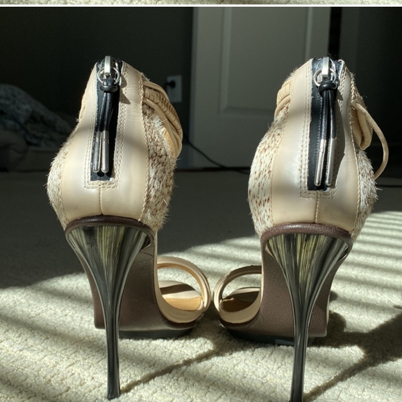 Shoes - Picture 7 of 7